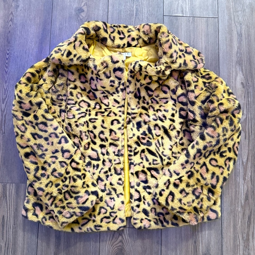 FAVLUX Leopard Faux Fur Jacket NWOT Yellow Lined Womens Small